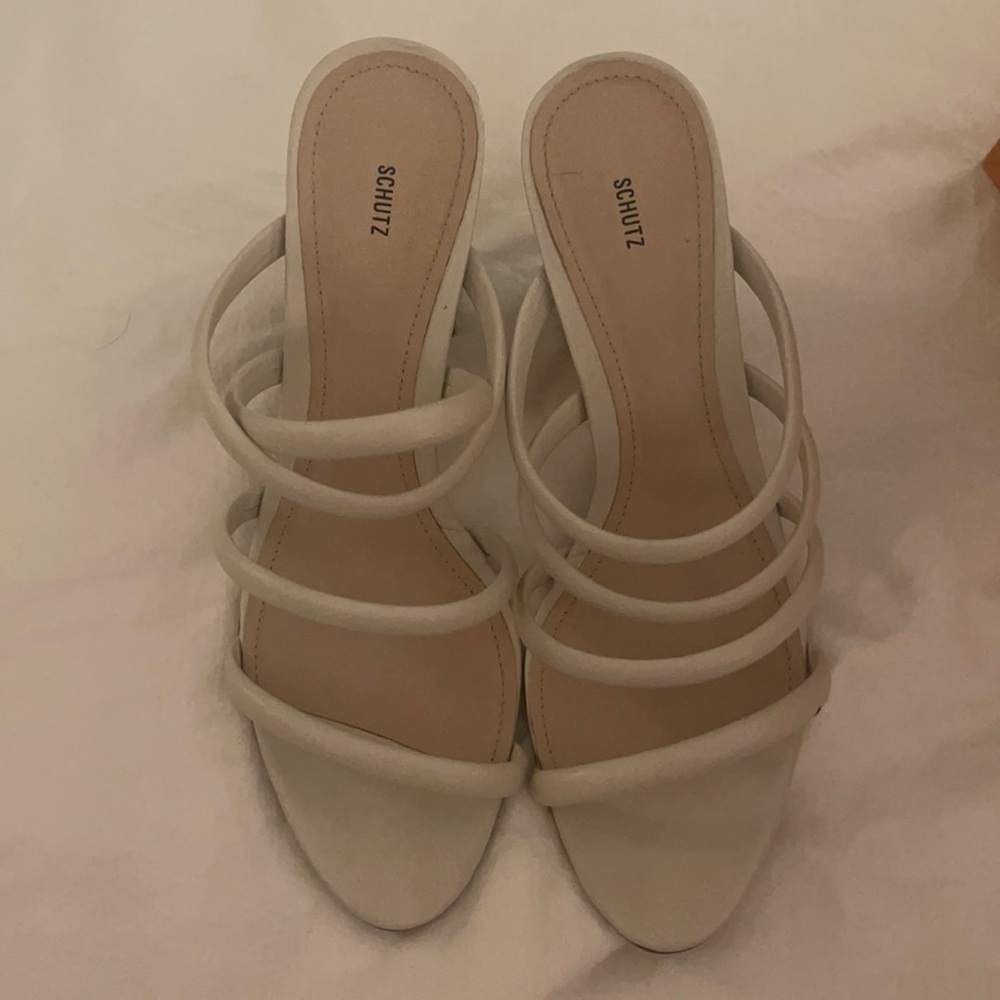 Schultz White Heeled Sandals (sz10)